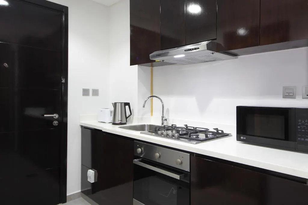 Studio Apartment In Merano Tower By The S Holiday Homes 두바이 아랍에미리트